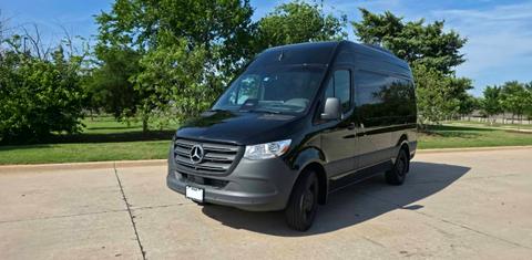 Mercedes-Benz Sprinter 2025