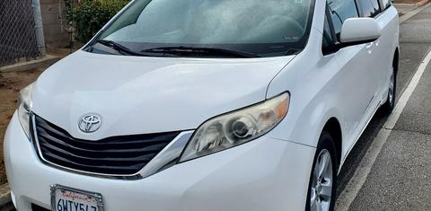 Toyota Sienna 2012