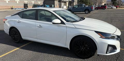 Nissan Altima 2025