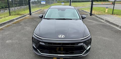 Hyundai Sonata Hybrid 2026