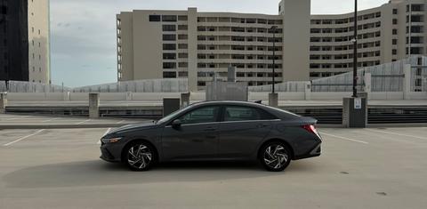 Hyundai Elantra 2025