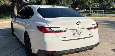 Toyota Camry Hybrid 2025