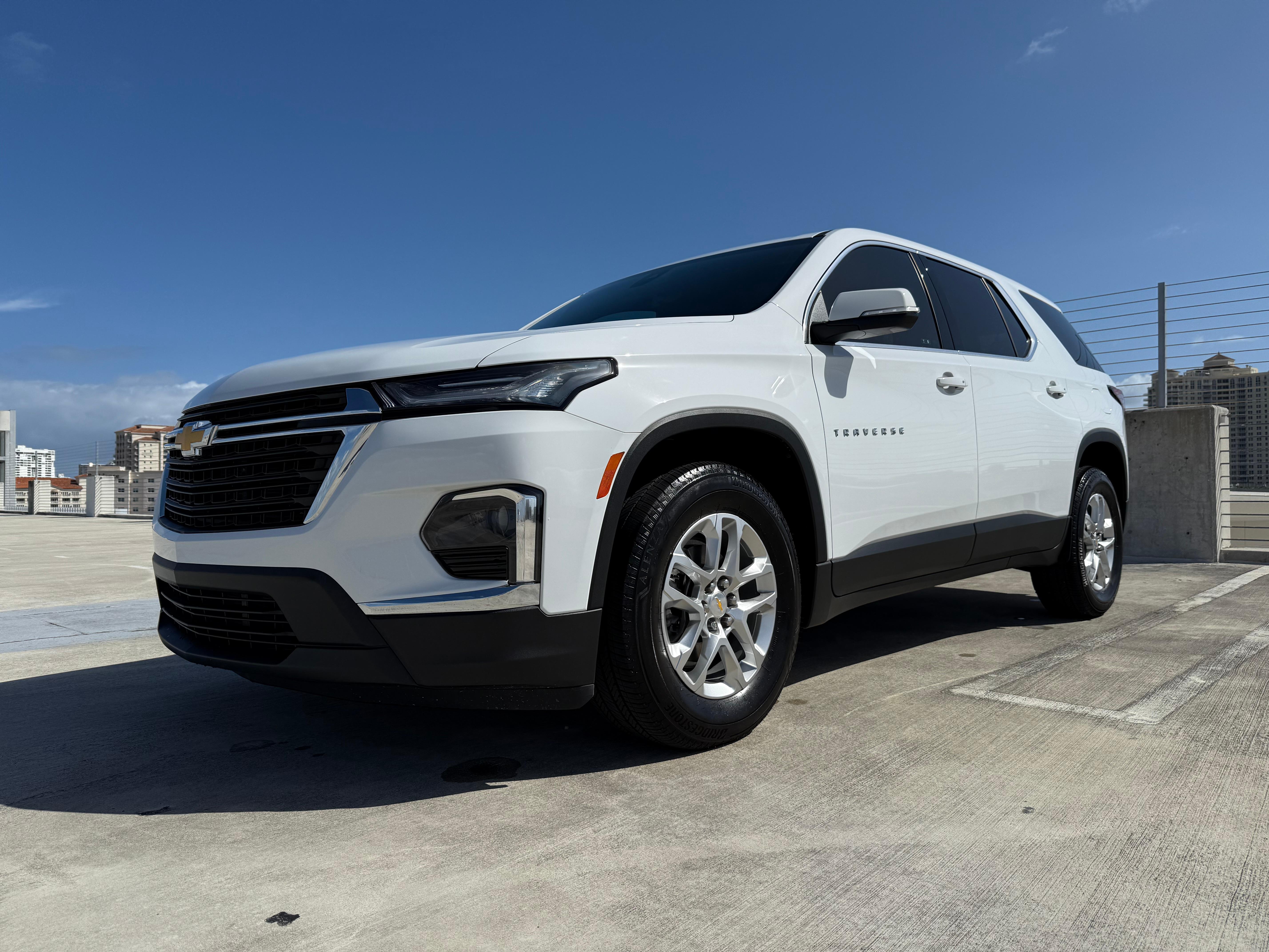 Chevrolet Traverse 2023 in Miami, FL