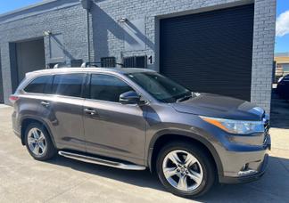 Toyota Highlander car