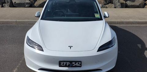 Tesla MODEL 3 2026
