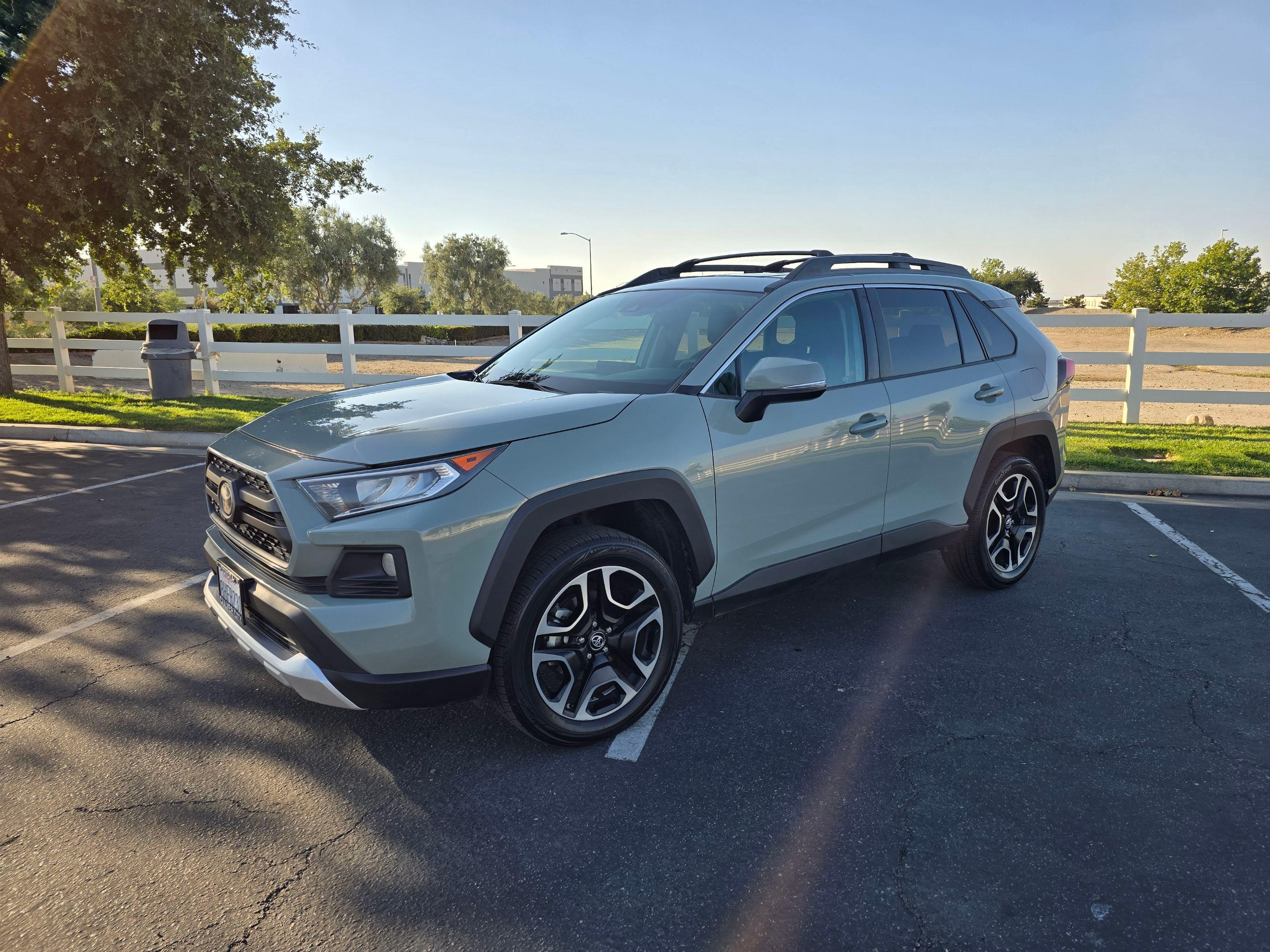 Toyota RAV4 2019 in Fresno, CA