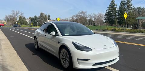 Tesla Model 3 2022