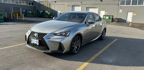 Lexus IS 2019