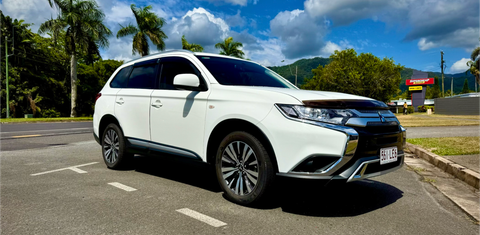 Mitsubishi OUTLANDER 2019