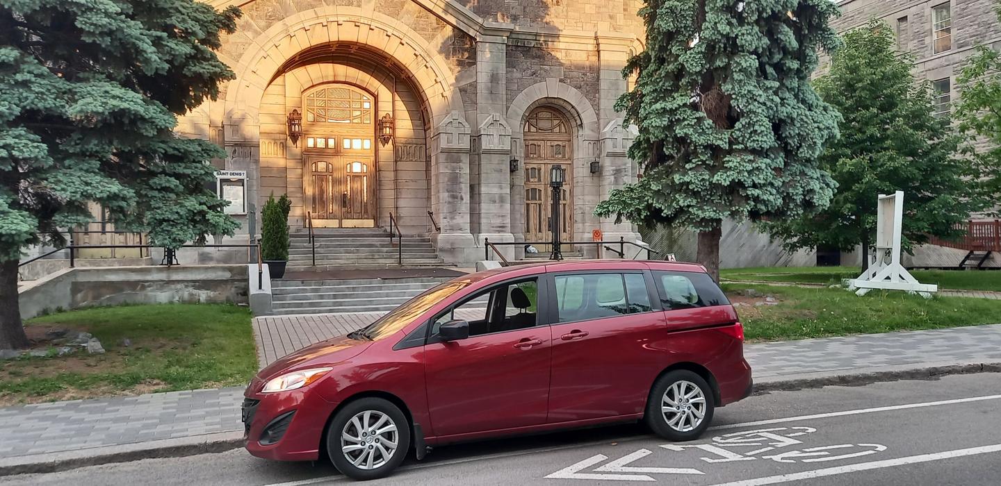 Mazda Mazda5 2012 rental in Montréal, QC by Arnaud F. Turo