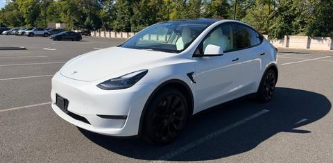 Tesla Model Y 2023