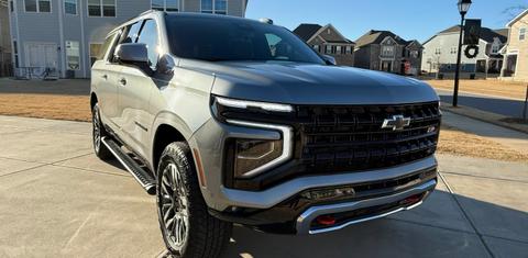 Chevrolet Suburban 2025