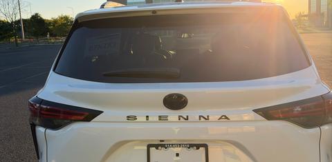 Toyota Sienna 2026