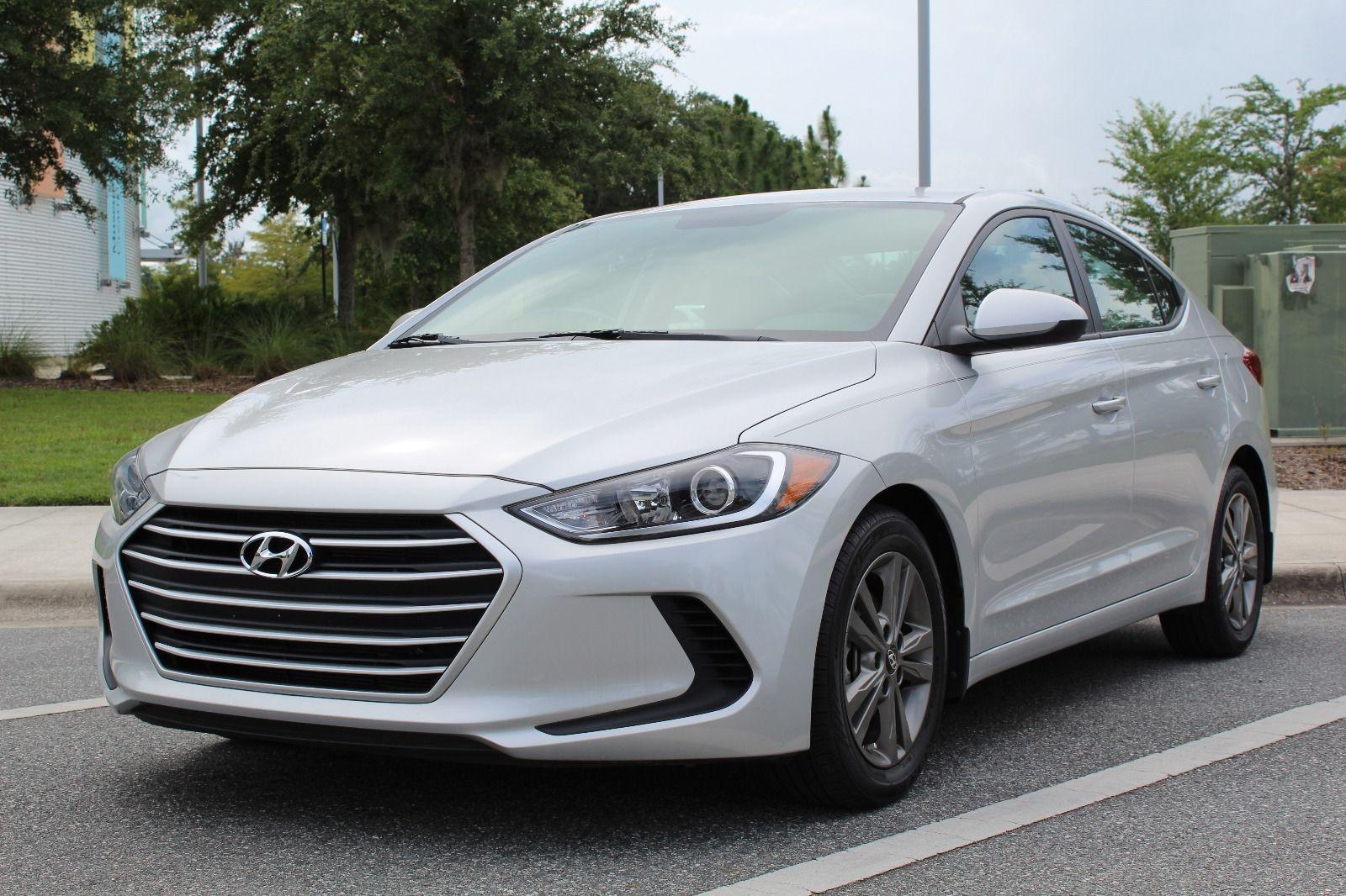 Hyundai Elantra 2018 in 