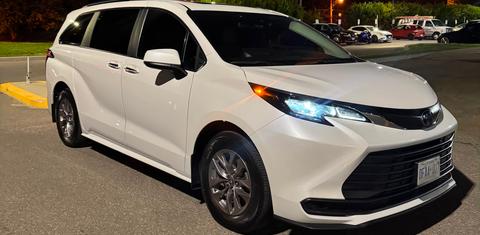 Toyota Sienna 2025
