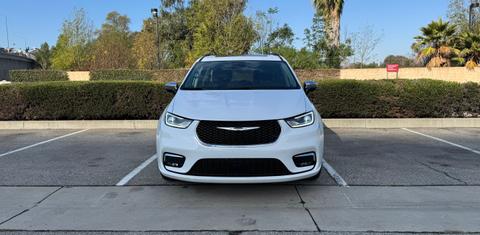 Chrysler Pacifica 2023