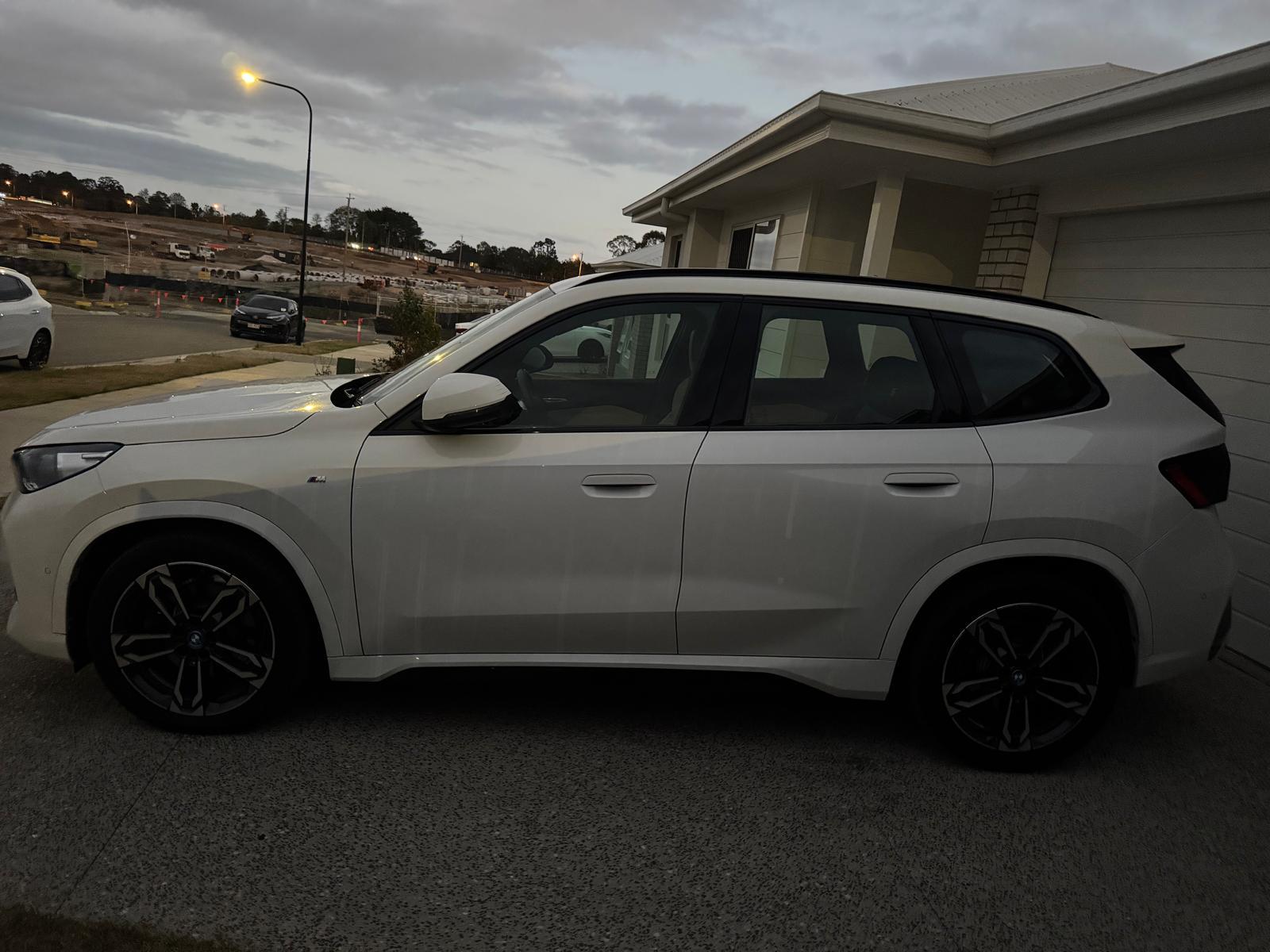 BMW iX1 2024 in Taringa