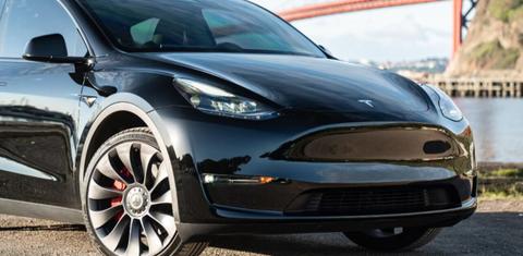 Tesla Model Y 2024
