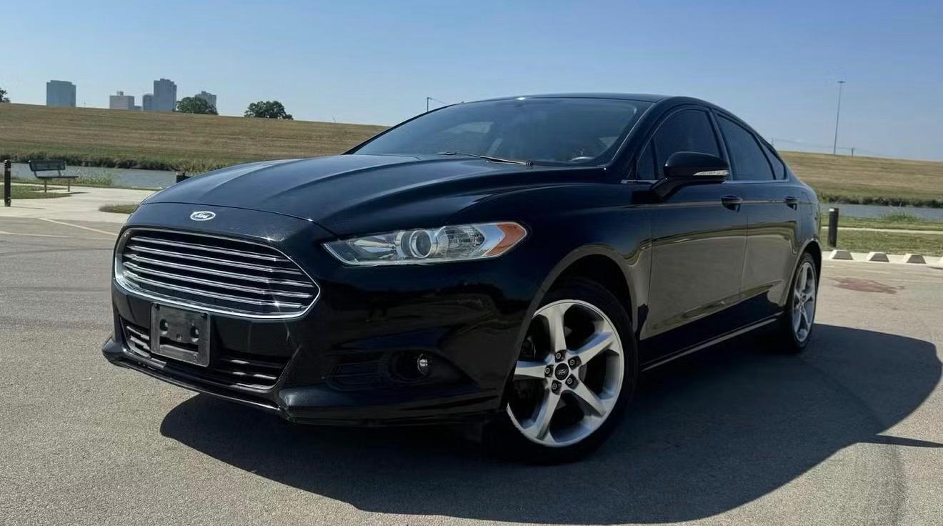 Ford Fusion 2017 in Fort Worth, TX
