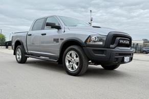 Ram 1500 Classic 2022 in Oakville