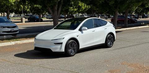 Tesla Model Y 2026
