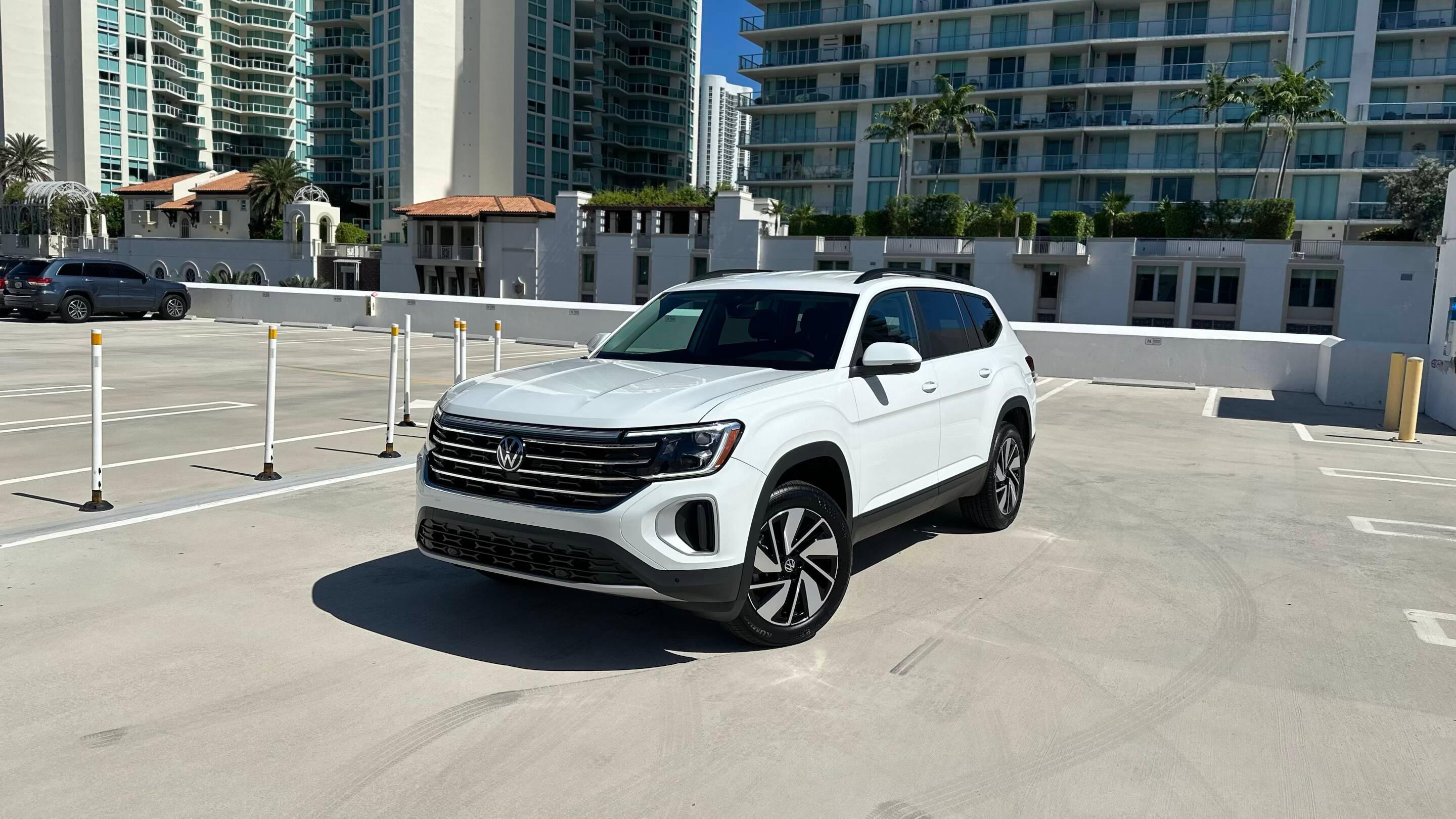 Volkswagen Atlas 2024 in Sunny Isles Beach, FL