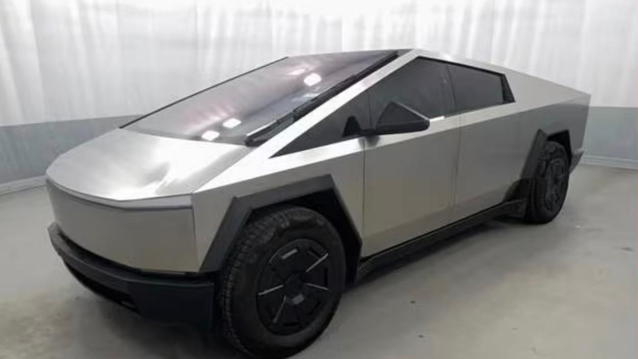 Tesla Cybertruck 2026 in Morrow, GA