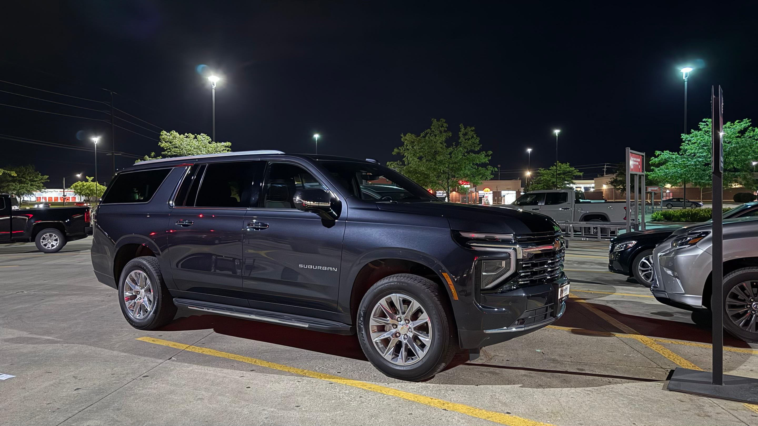 Chevrolet Suburban 2025 in Clive, IA