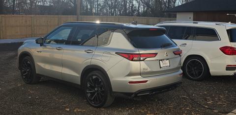 Mitsubishi Outlander Plug-In Hybrid 2025