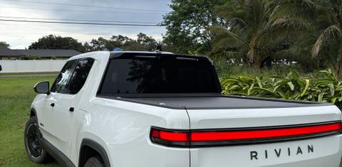 Rivian R1T 2025