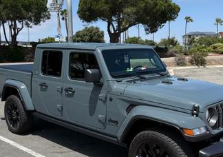 Jeep Gladiator car