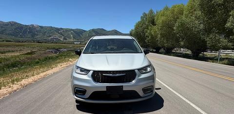 Chrysler Pacifica 2024