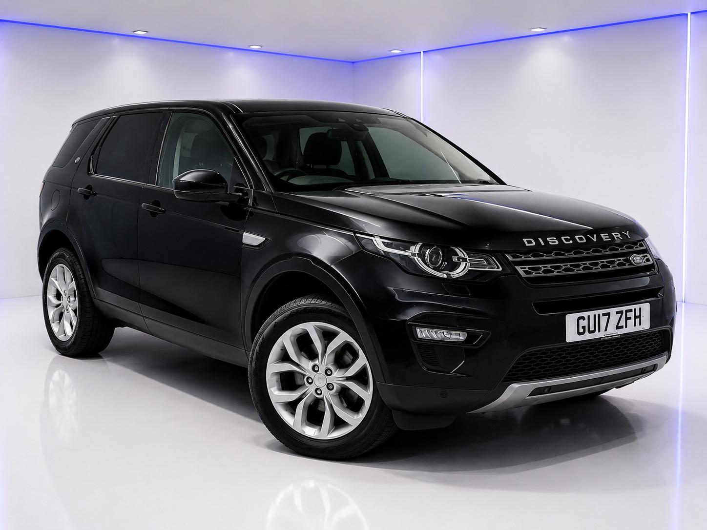 Land Rover Discovery Sport 2017 in Croydon