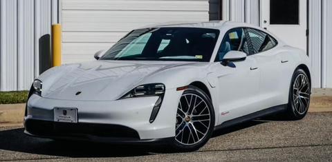 Porsche Taycan 2022
