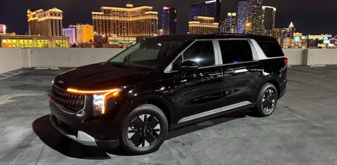 Kia Carnival Hybrid 2025