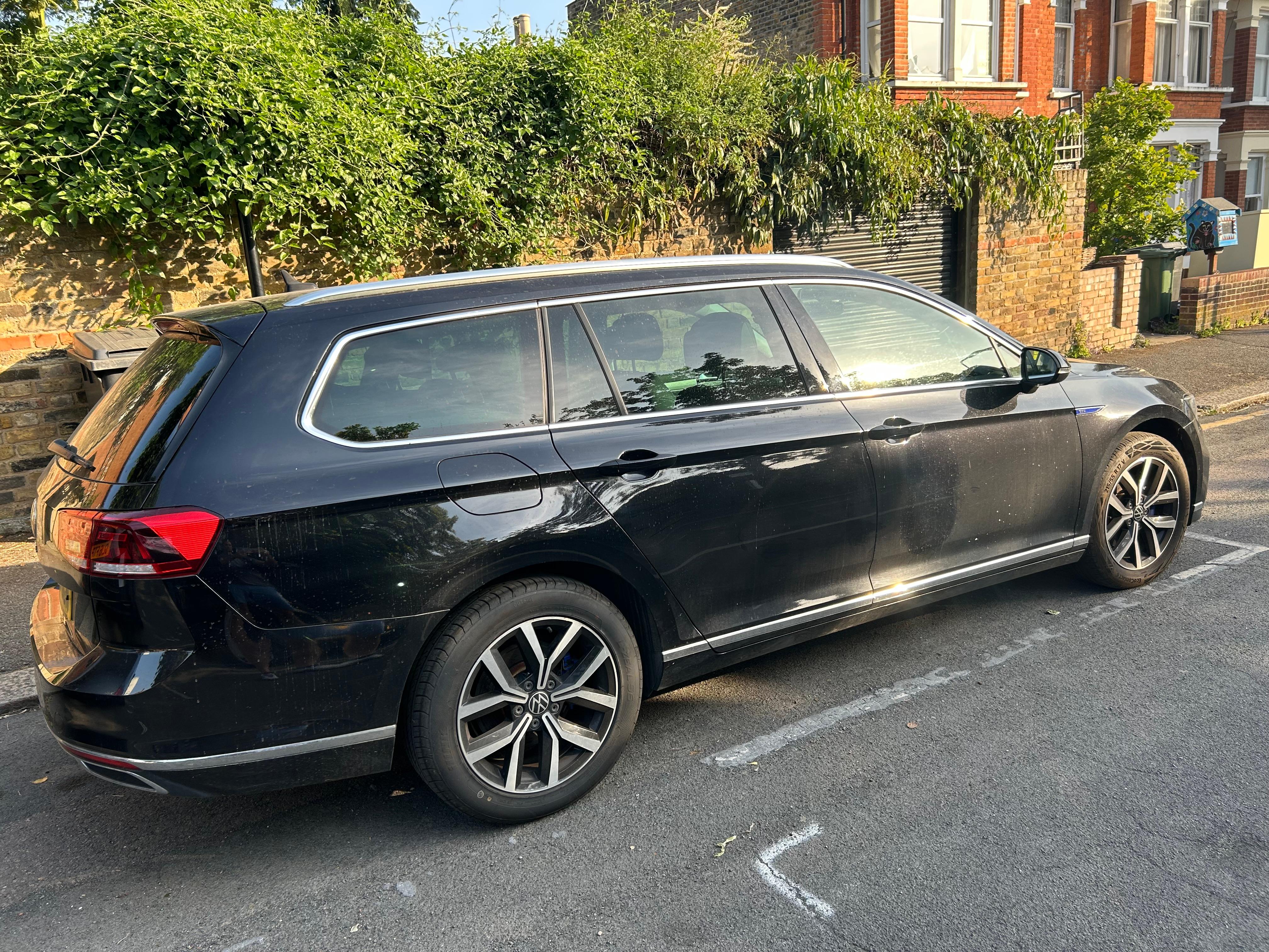 Volkswagen Passat 2020 in London