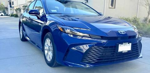 Toyota Camry Hybrid 2025