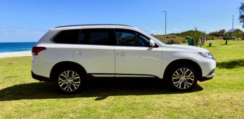 Mitsubishi OUTLANDER 2018