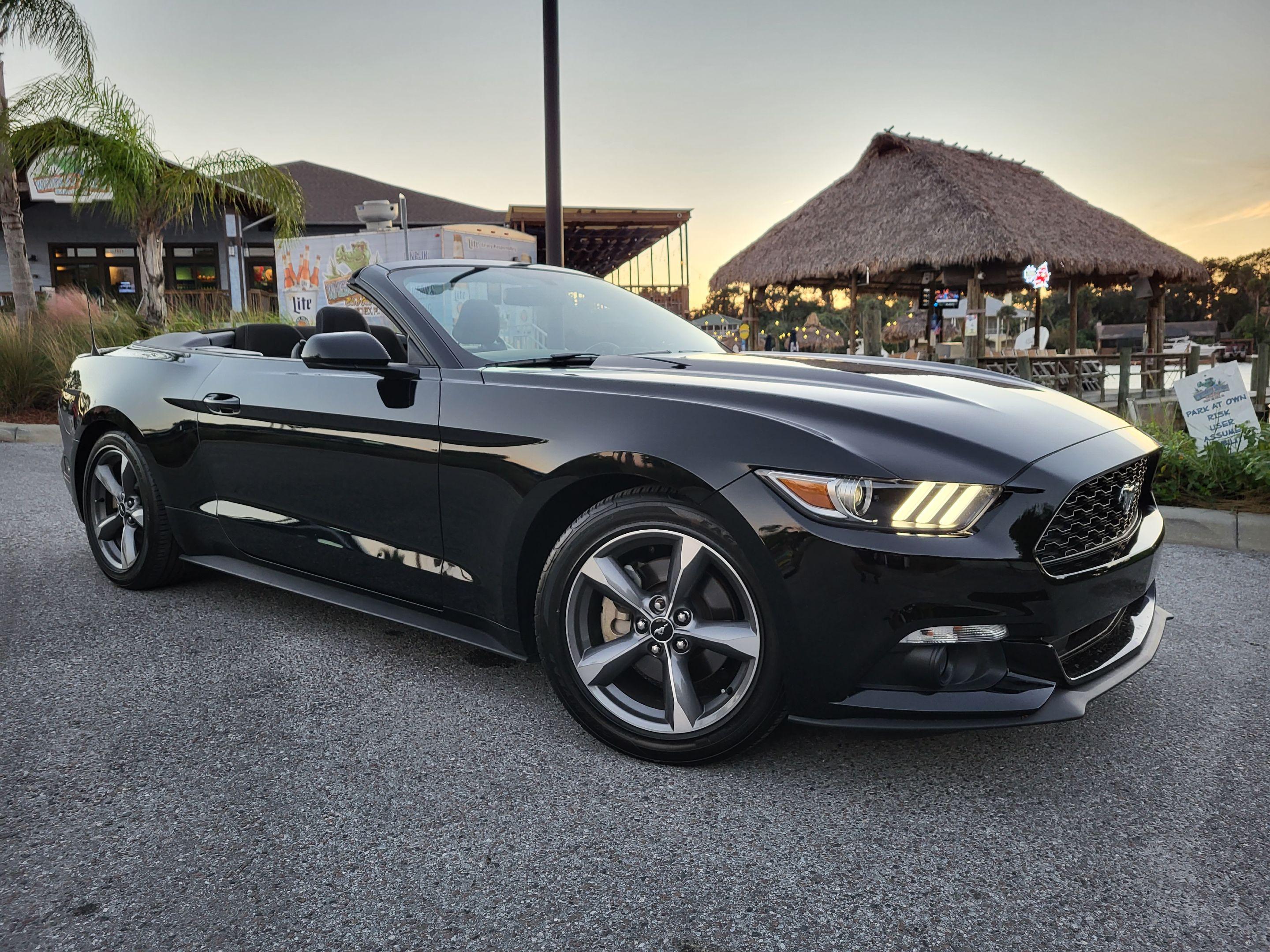 Ford Mustang 2017 in Tampa, FL