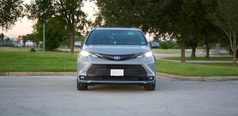 Toyota Sienna 2024