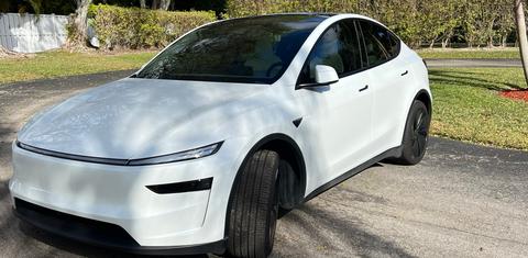 Tesla Model Y 2026