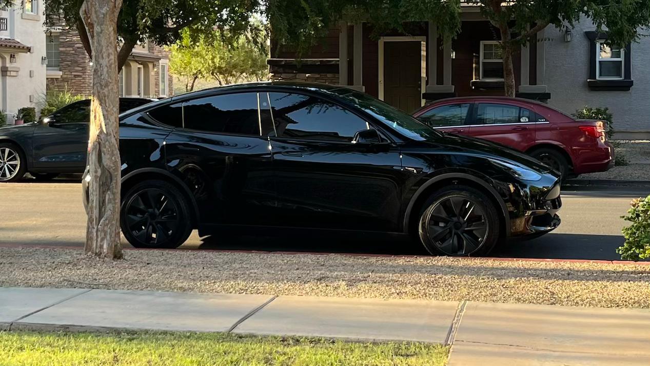 Tesla Model Y 2024 in El Paso, TX
