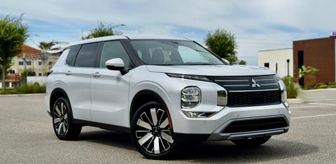 Mitsubishi Outlander 2025