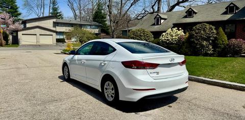 Hyundai Elantra 2018