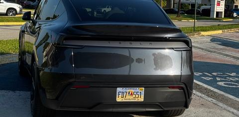 Tesla Model Y 2026