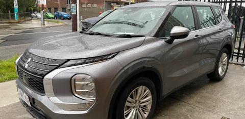 Mitsubishi OUTLANDER 2022