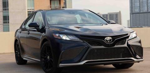 Toyota Camry Hybrid 2022