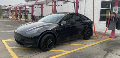 Tesla Model Y 2021