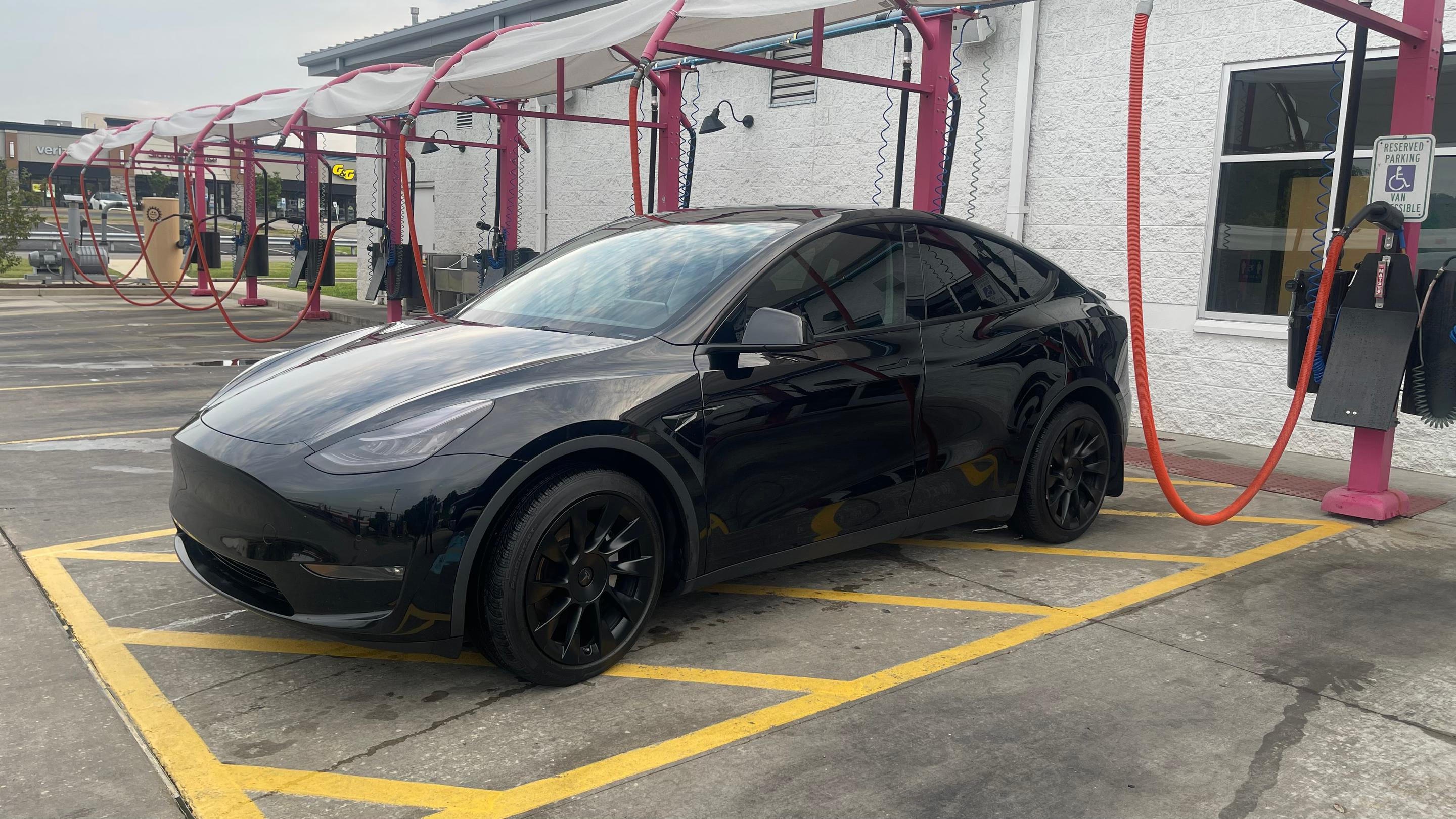 Tesla Model Y 2021 in Pittsburgh, PA