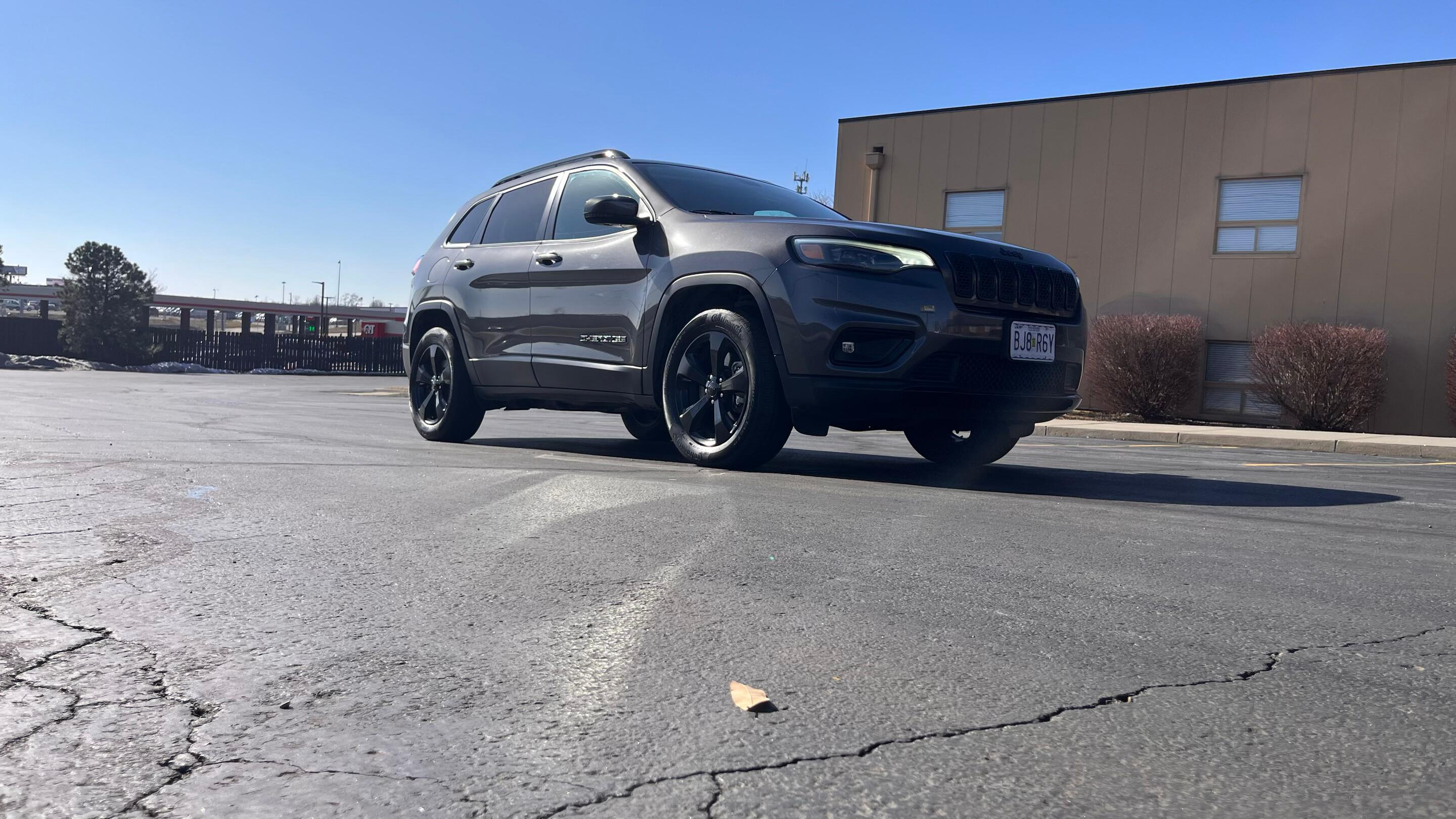 Jeep Cherokee 2020 in Pleasant Valley, MO